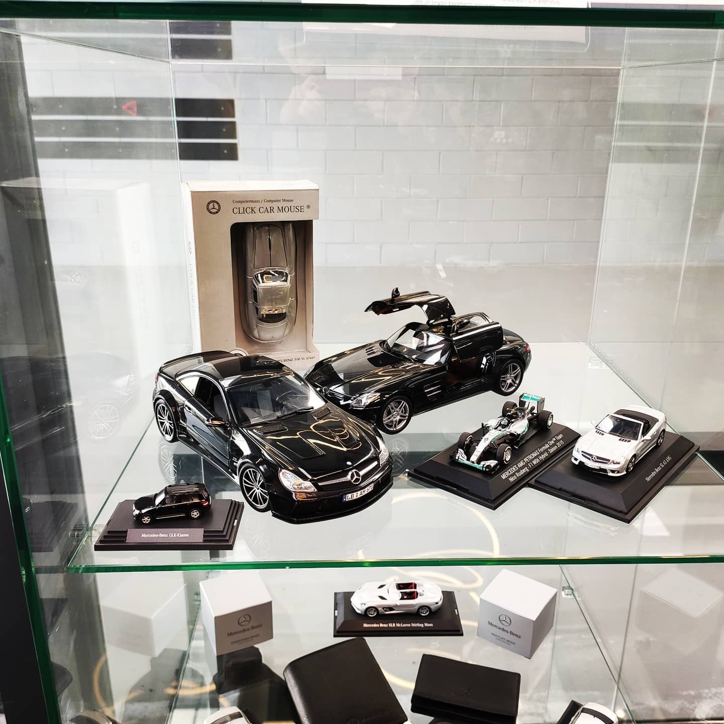 Gadget, accessori e ricambi auto ufficiali da Lozza SpA